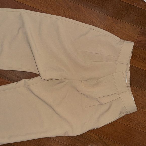 Abercrombie tan dress pant- NEW with tags - Picture 4 of 5